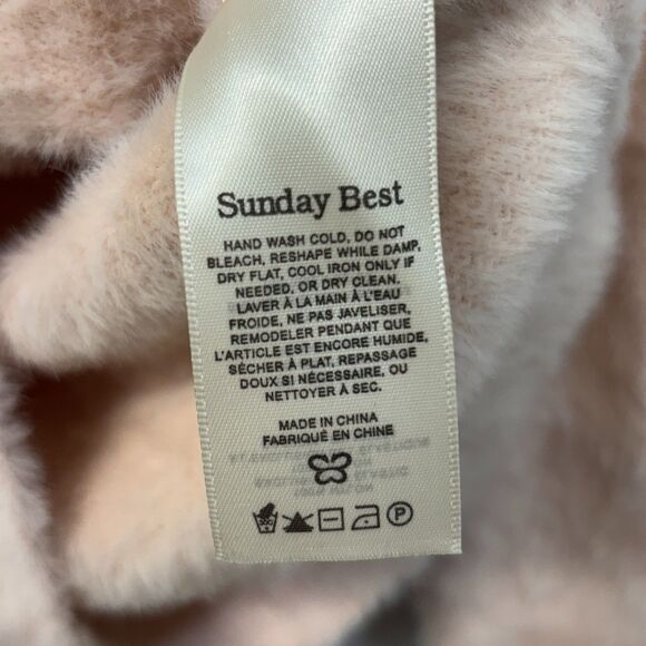 Aritzia Sunday Best Women Fuzzy Knit Cropped Sweater Size Medium C064 -1 - Picture 7 of 15